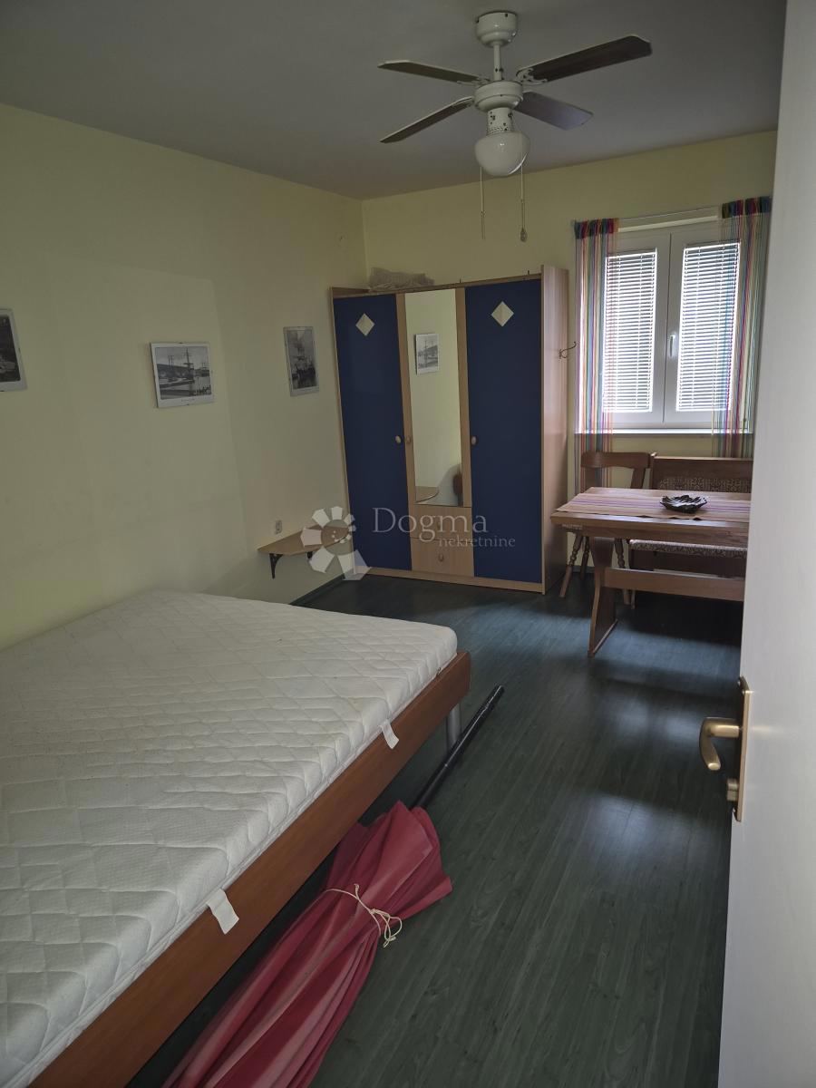 Hiša Podbilo, Senj, 162m2