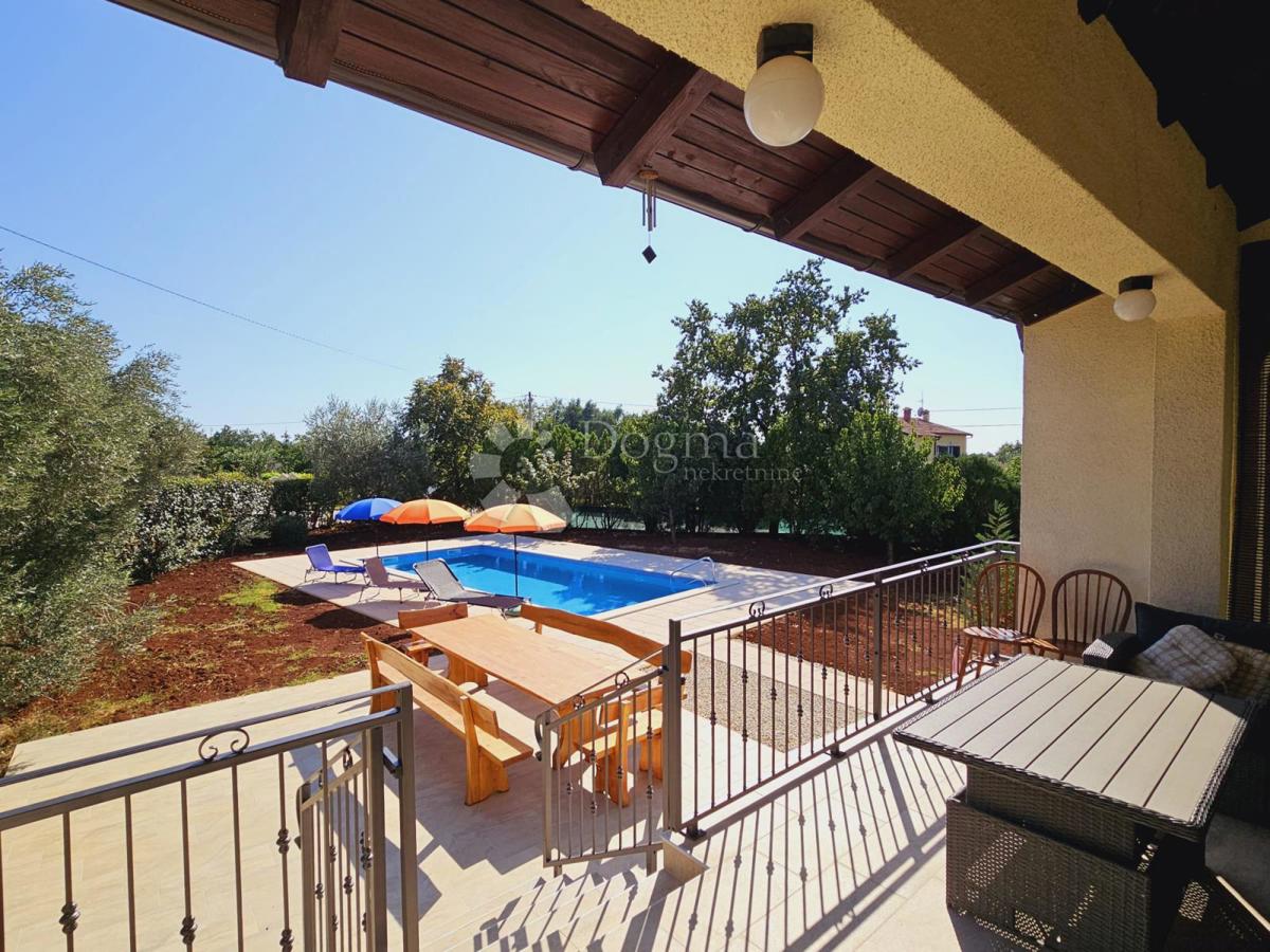 Hiša Nova Vas, Poreč, 318,31m2