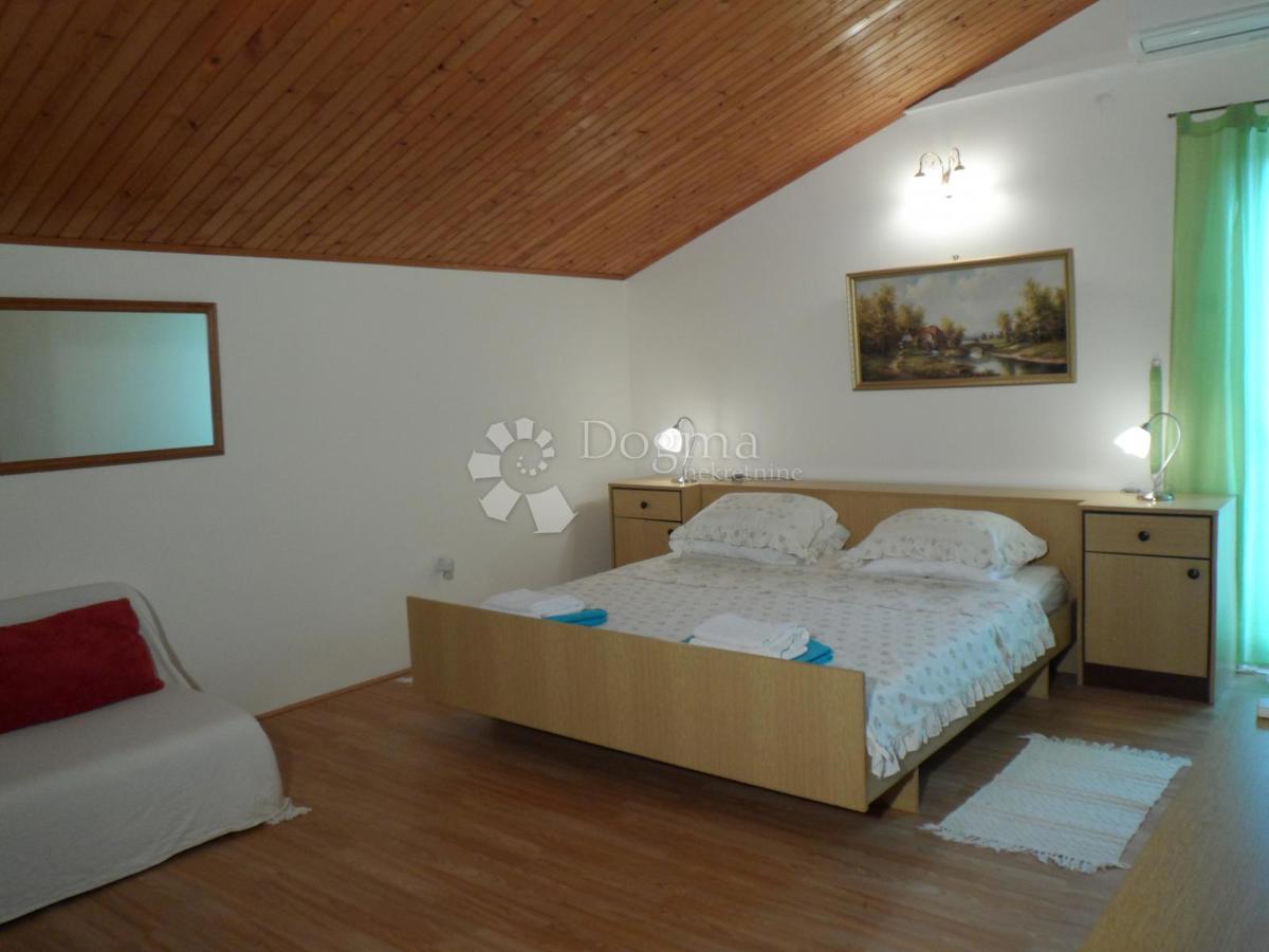 Hiša Nova Vas, Poreč, 318,31m2