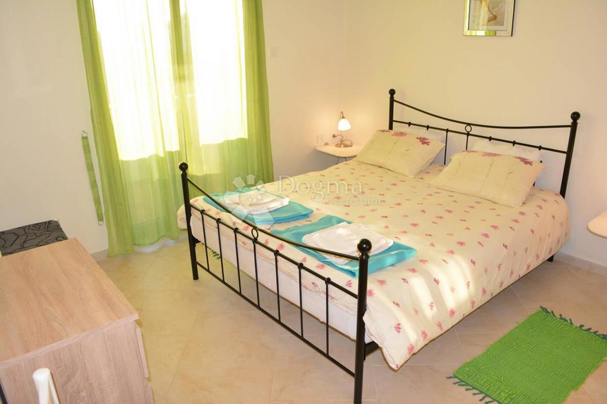 Hiša Nova Vas, Poreč, 318,31m2