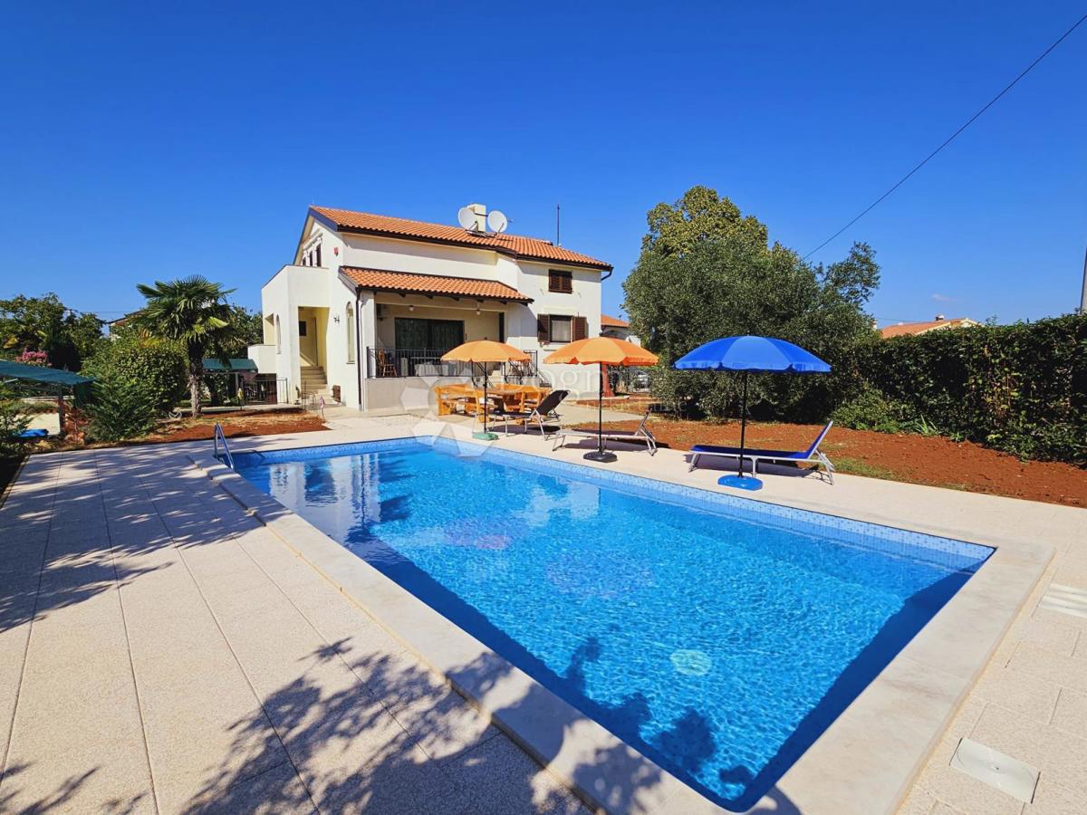 Hiša Nova Vas, Poreč, 318,31m2