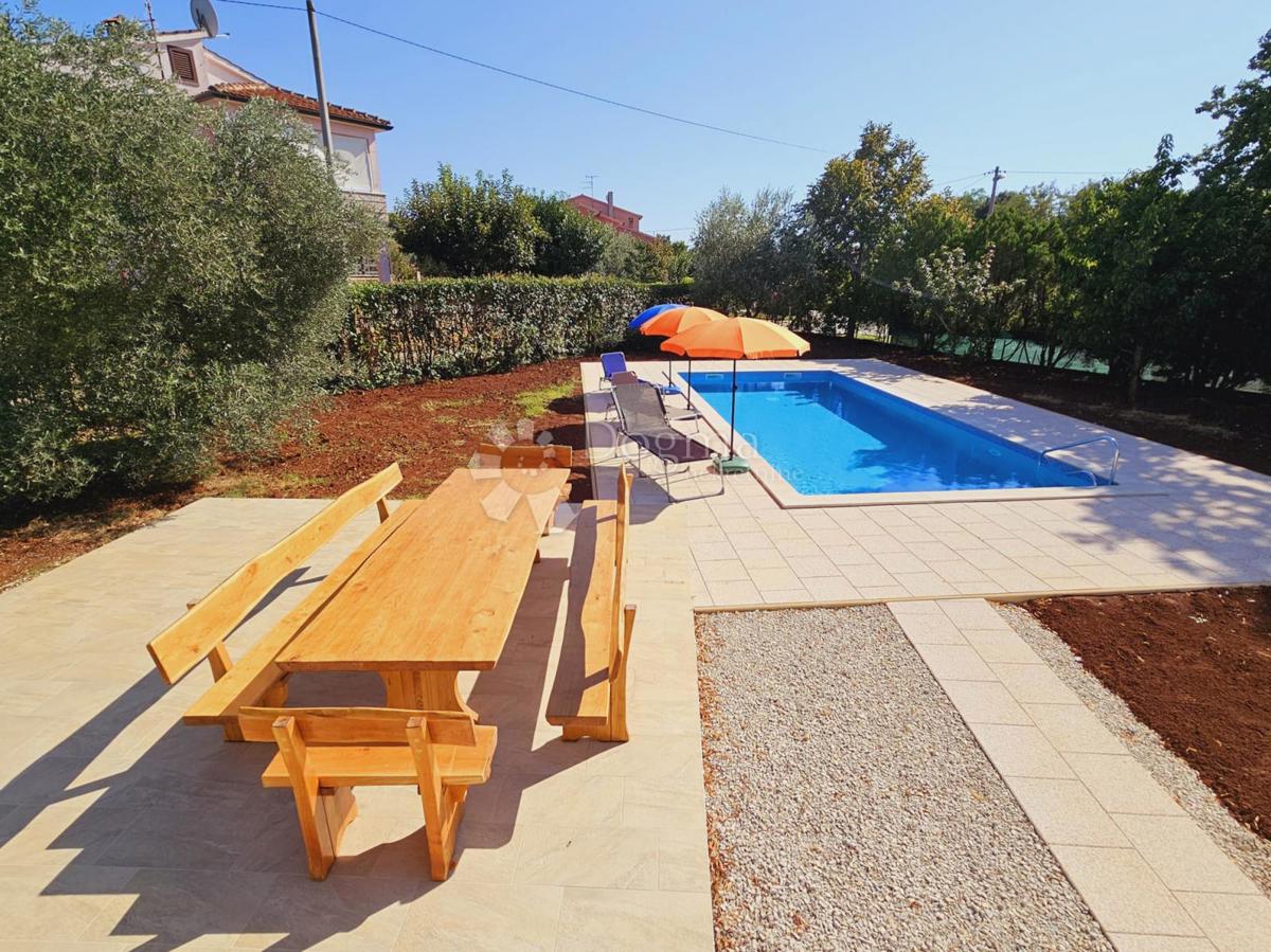 Hiša Nova Vas, Poreč, 318,31m2