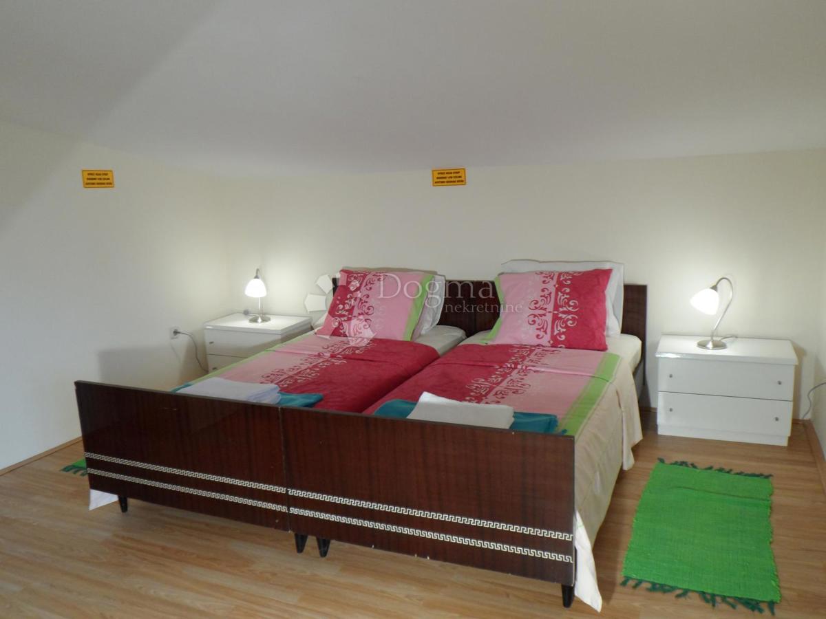 Hiša Nova Vas, Poreč, 318,31m2