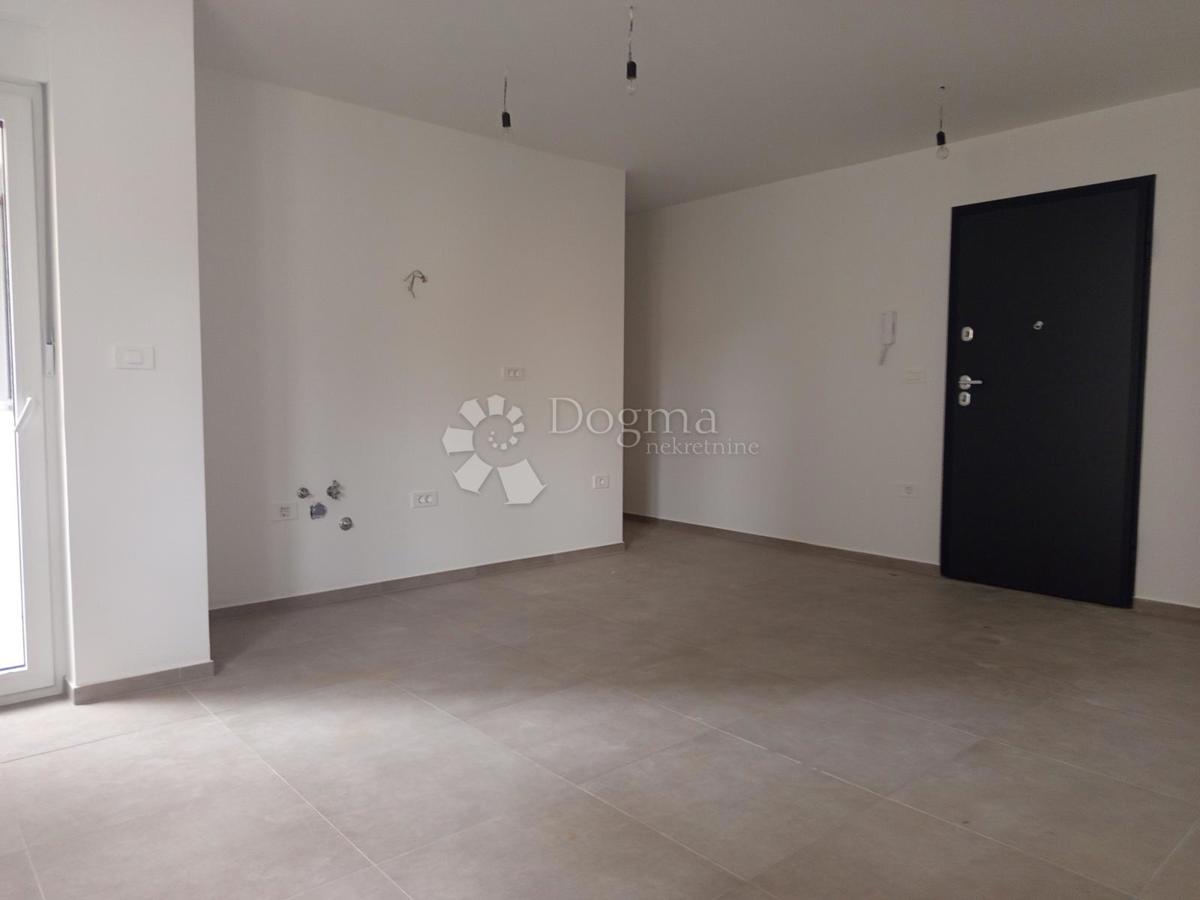 Stanovanje Centar, Pula, 54m2