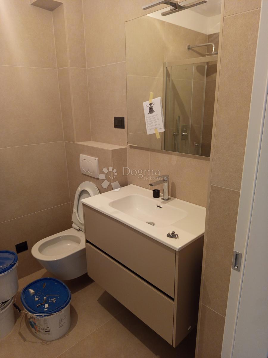 Stanovanje Valdebek, Pula, 57m2