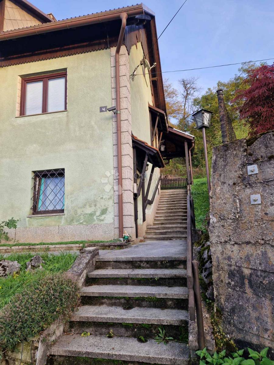 Hiša Divjake, Skrad, 250m2