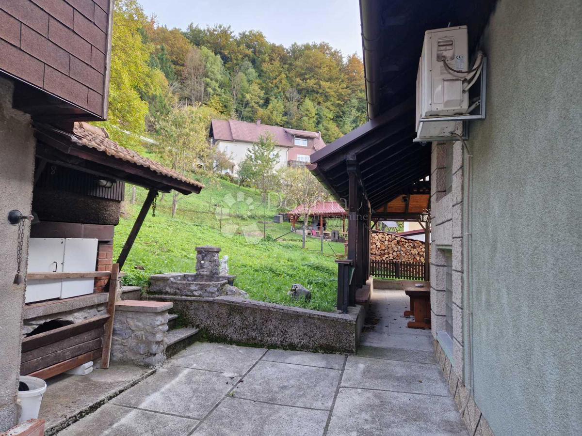 Hiša Divjake, Skrad, 250m2