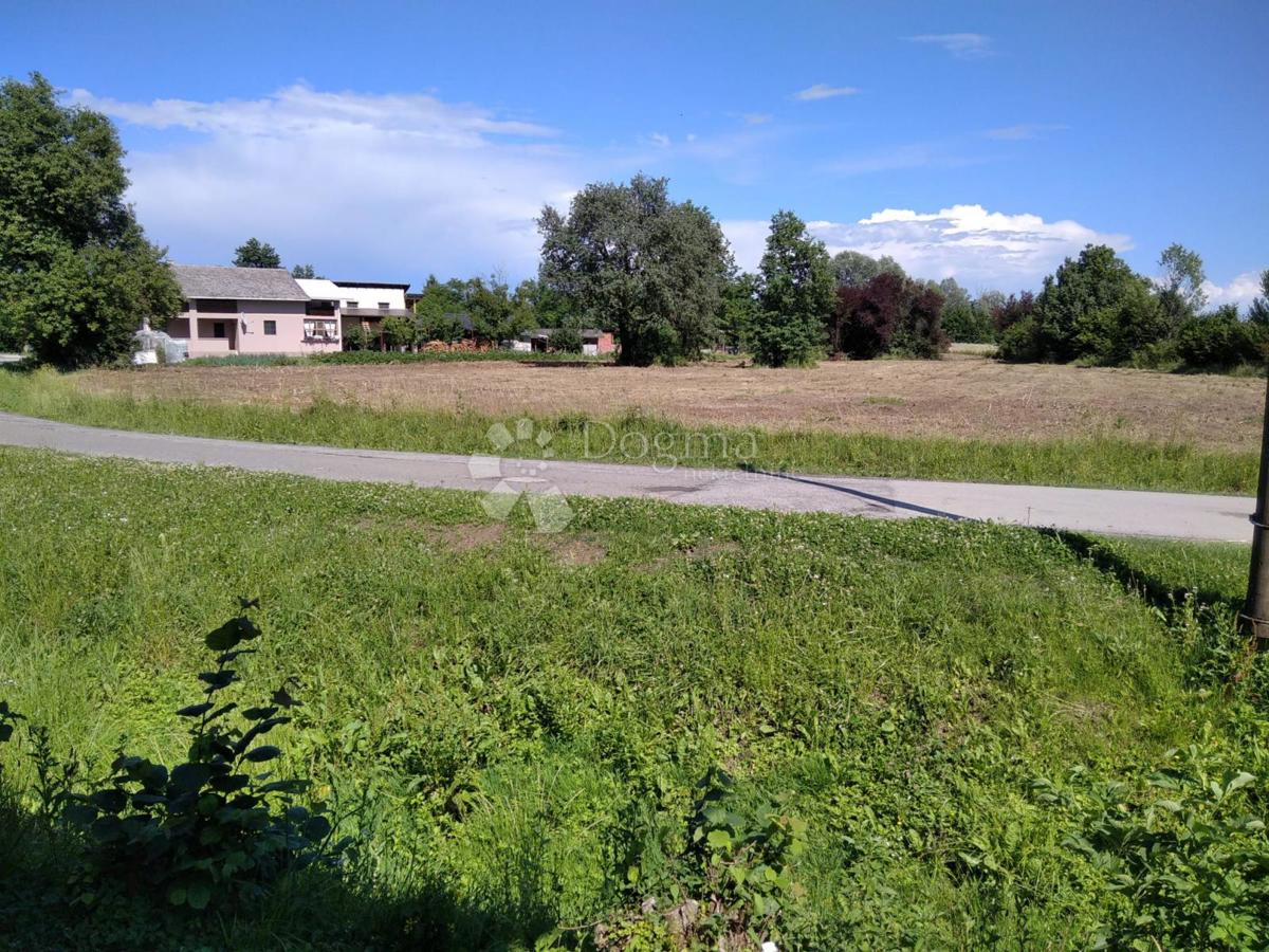 Zazidljivo zemljišče Andrilovec, Dugo Selo - Okolica, 5.297m2