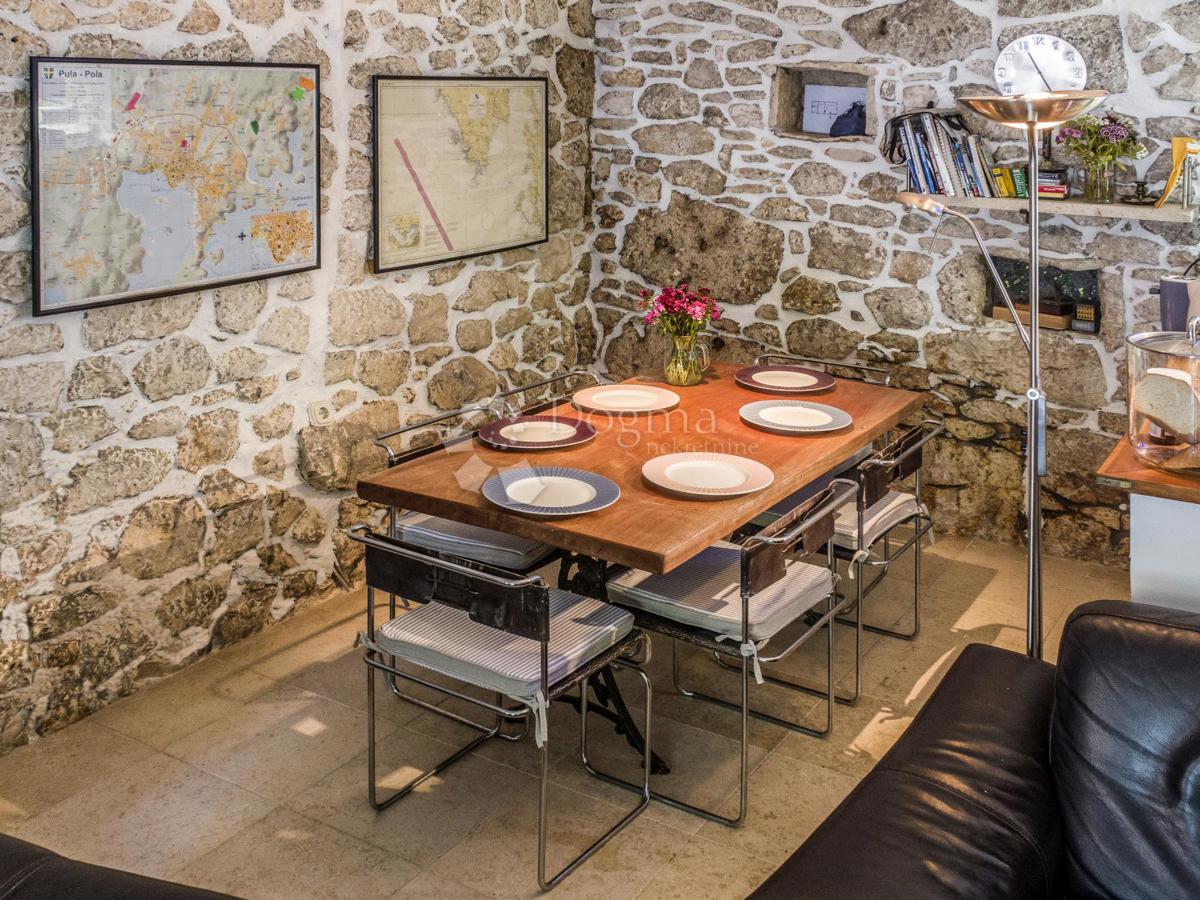 Hiša Centar, Pula, 199m2