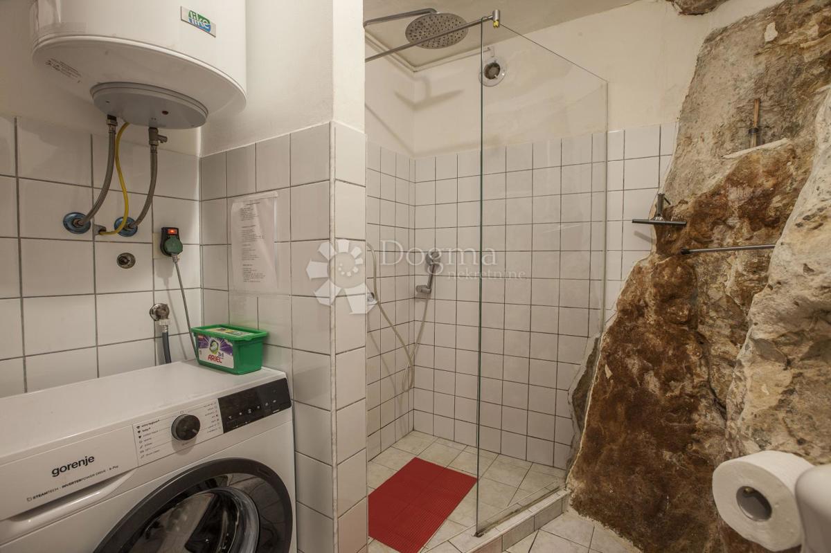 Hiša Centar, Pula, 199m2