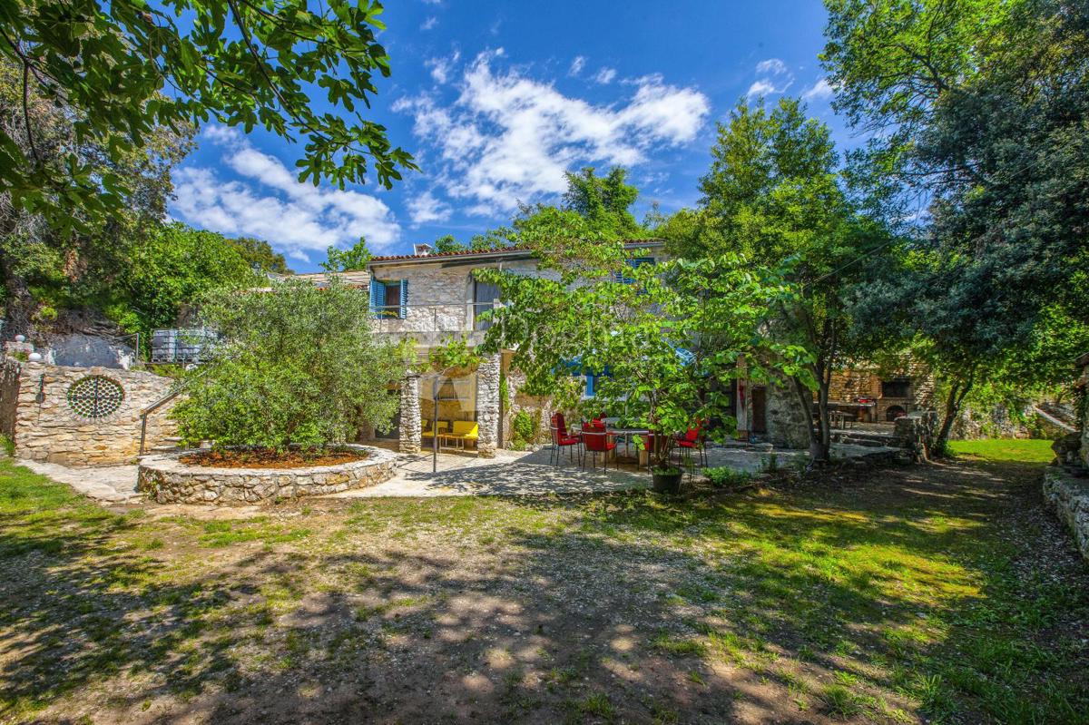 Hiša Centar, Pula, 199m2