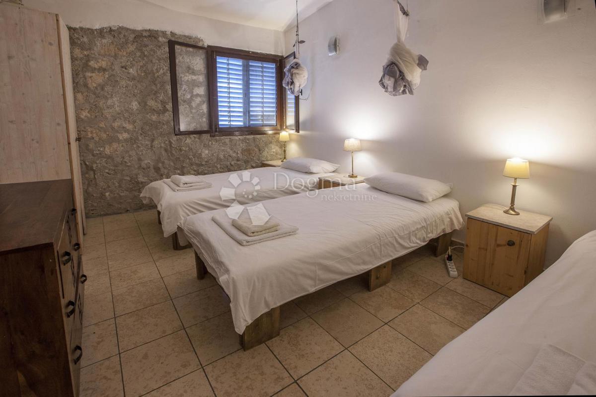 Hiša Centar, Pula, 199m2