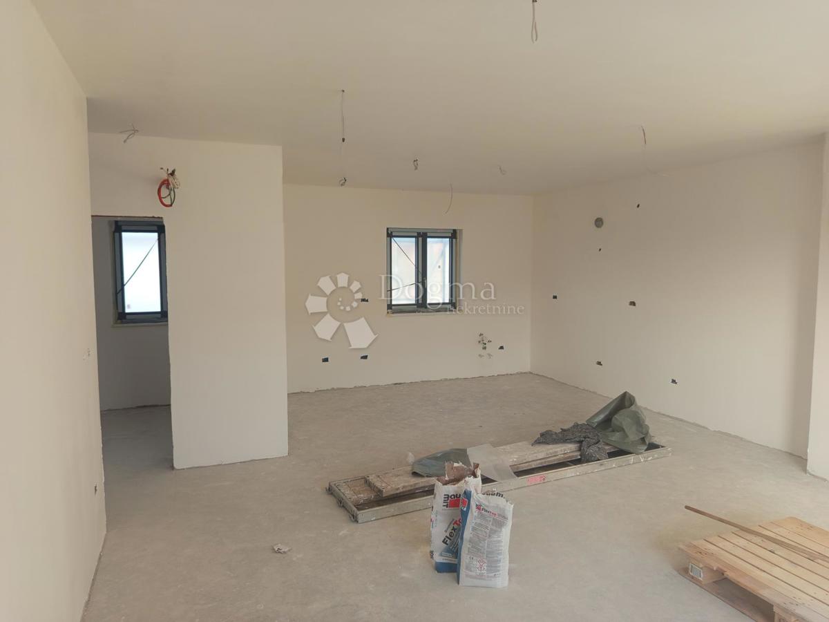 Stanovanje Valdebek, Pula, 93,66m2