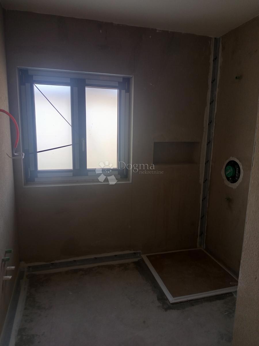 Stanovanje Valdebek, Pula, 93,66m2