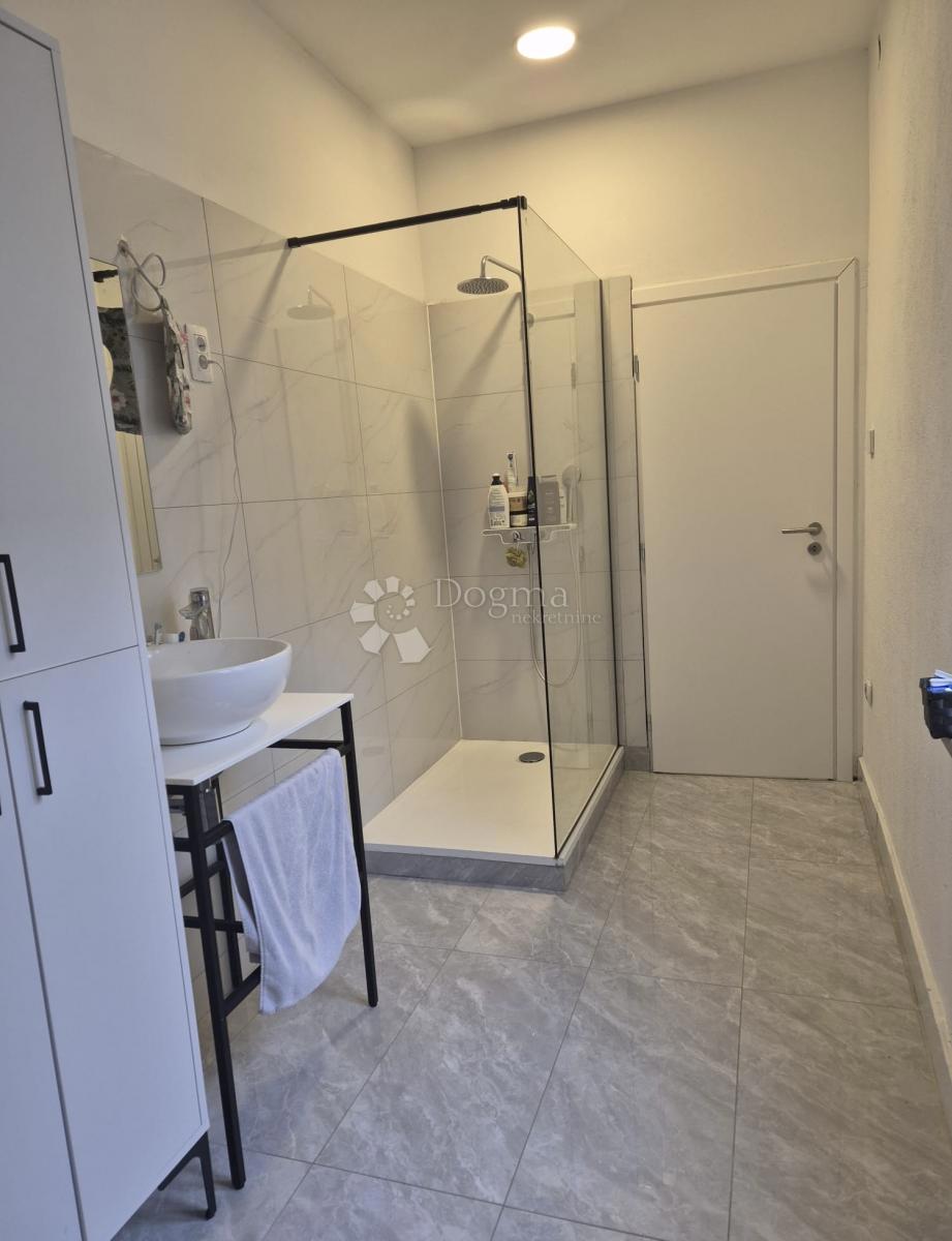 Stanovanje Centar, Rijeka, 105m2