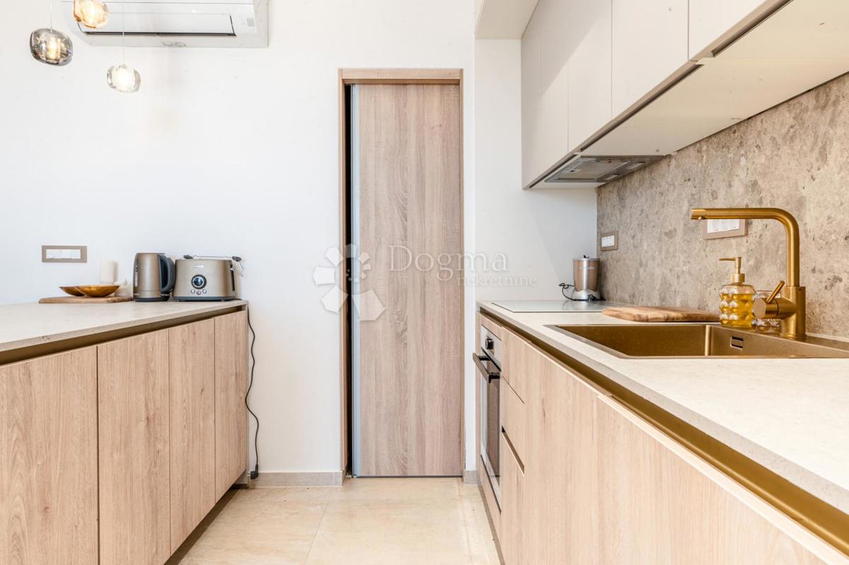 Hiša Linardići, Krk, 176m2