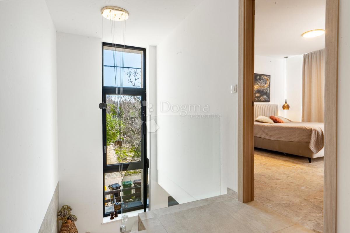 Hiša Linardići, Krk, 176m2