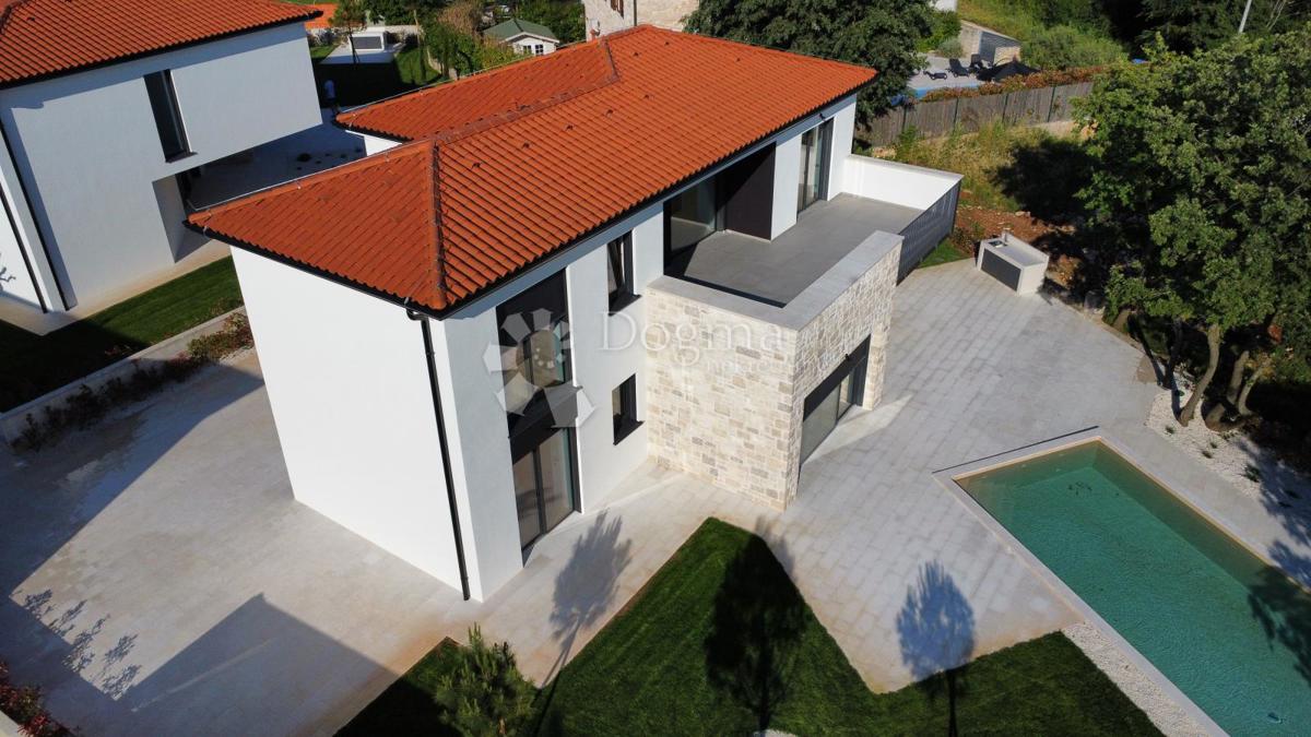 Zazidljivo zemljišče Sutivanac, Barban, 1.045m2