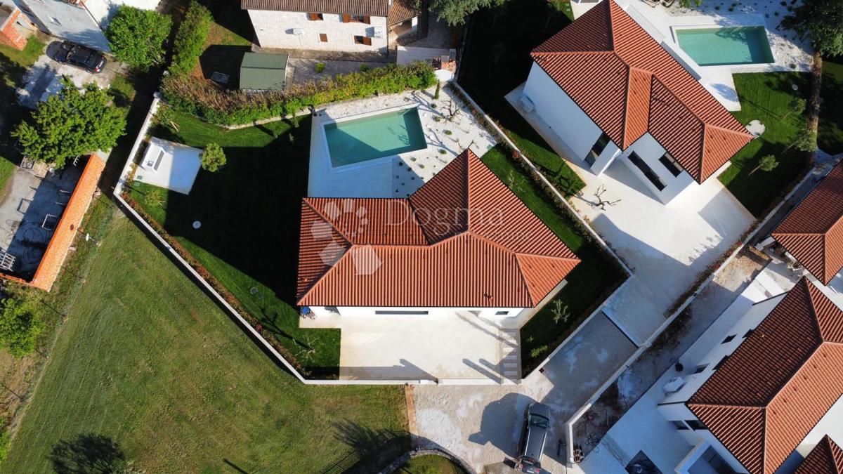 Zazidljivo zemljišče Sutivanac, Barban, 1.045m2