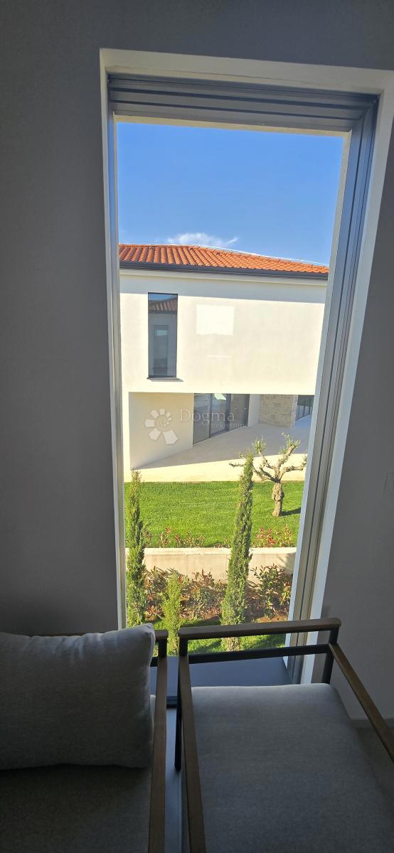 Zazidljivo zemljišče Sutivanac, Barban, 1.045m2