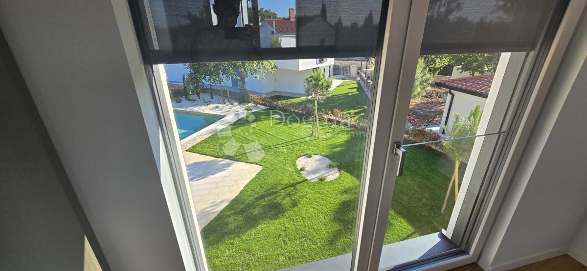 Zazidljivo zemljišče Sutivanac, Barban, 1.045m2