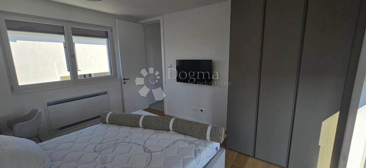 Zazidljivo zemljišče Sutivanac, Barban, 1.045m2