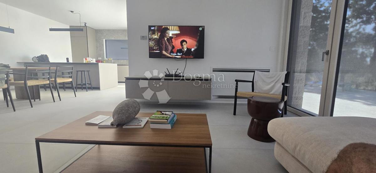 Zazidljivo zemljišče Sutivanac, Barban, 1.045m2