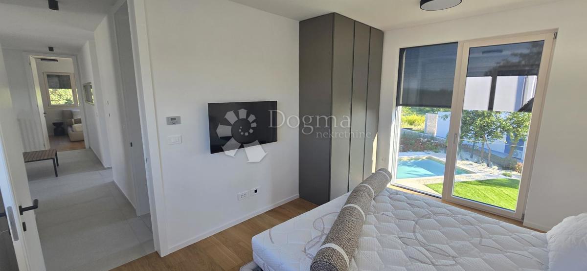 Zazidljivo zemljišče Sutivanac, Barban, 1.045m2