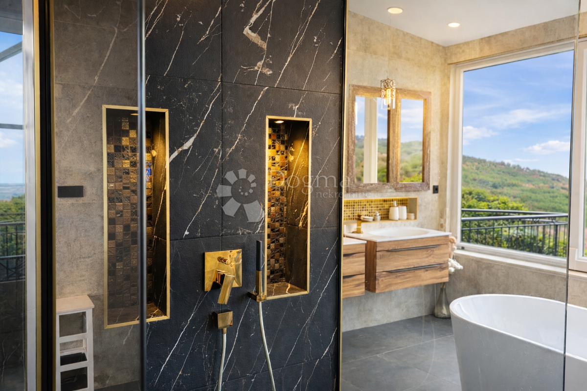 Hiša Žrnovnica, Split - Okolica, 102m2