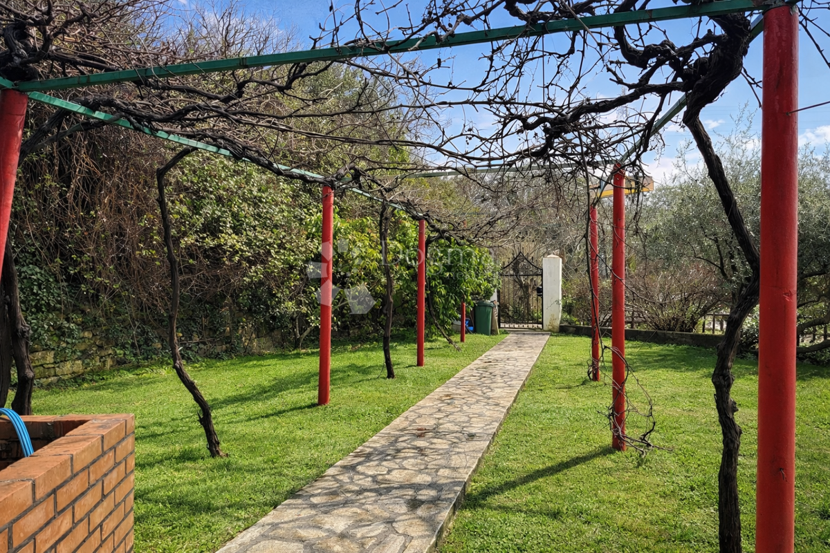 Hiša Žrnovnica, Split - Okolica, 102m2