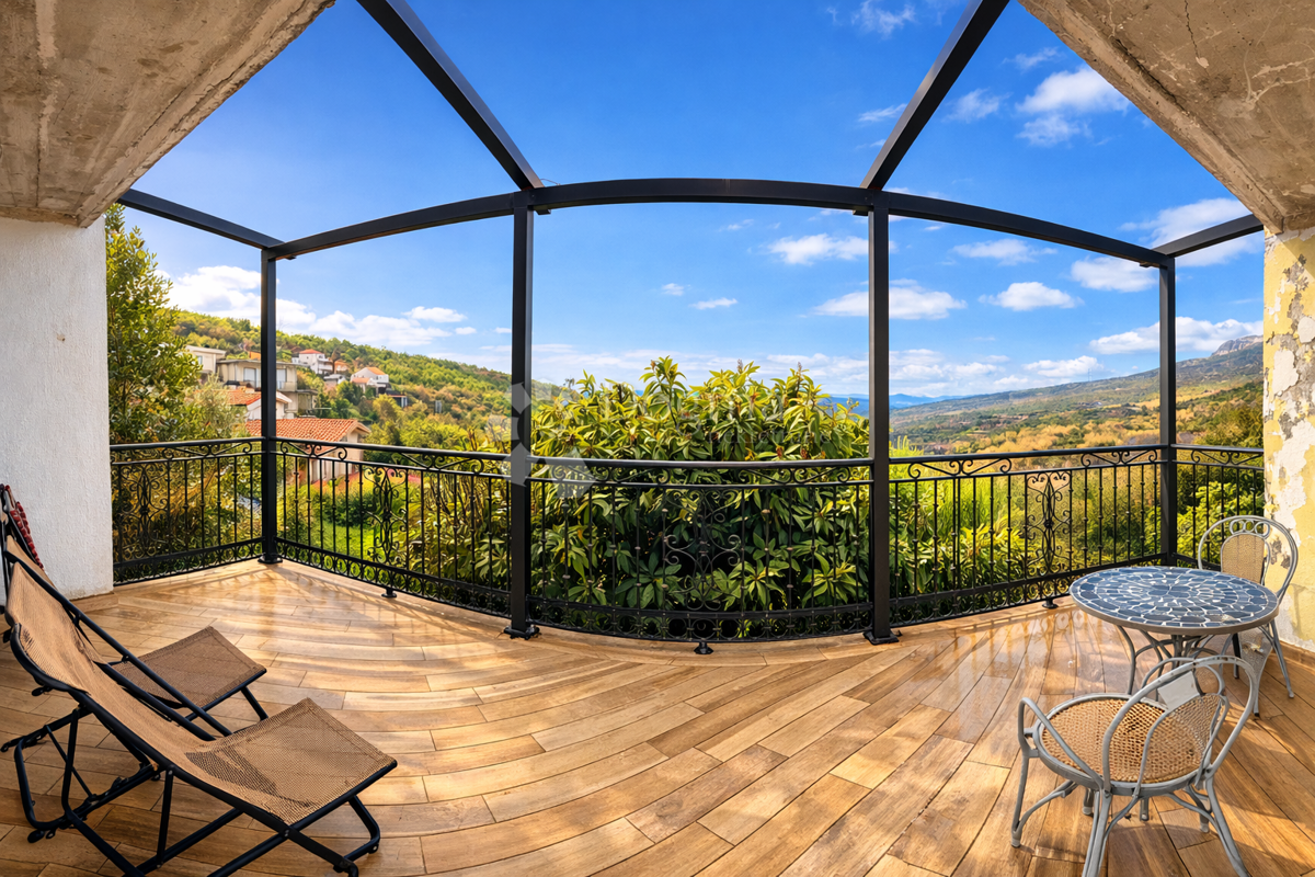 Hiša Žrnovnica, Split - Okolica, 102m2