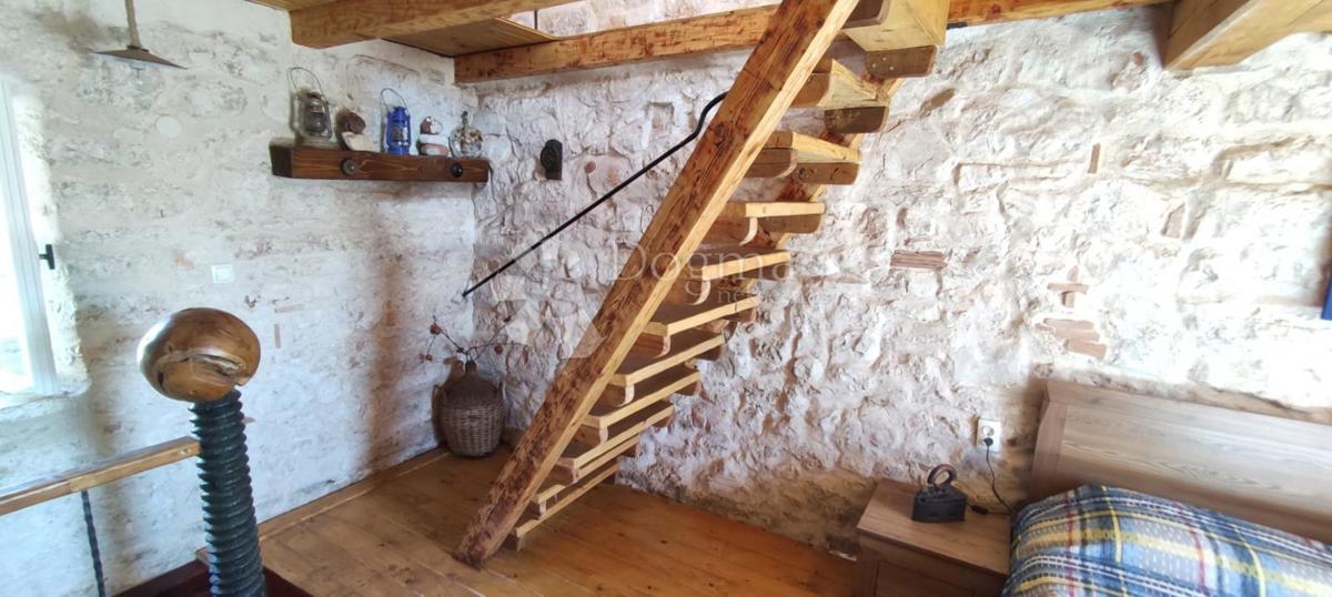 Hiša Gdinj, Jelsa, 54m2