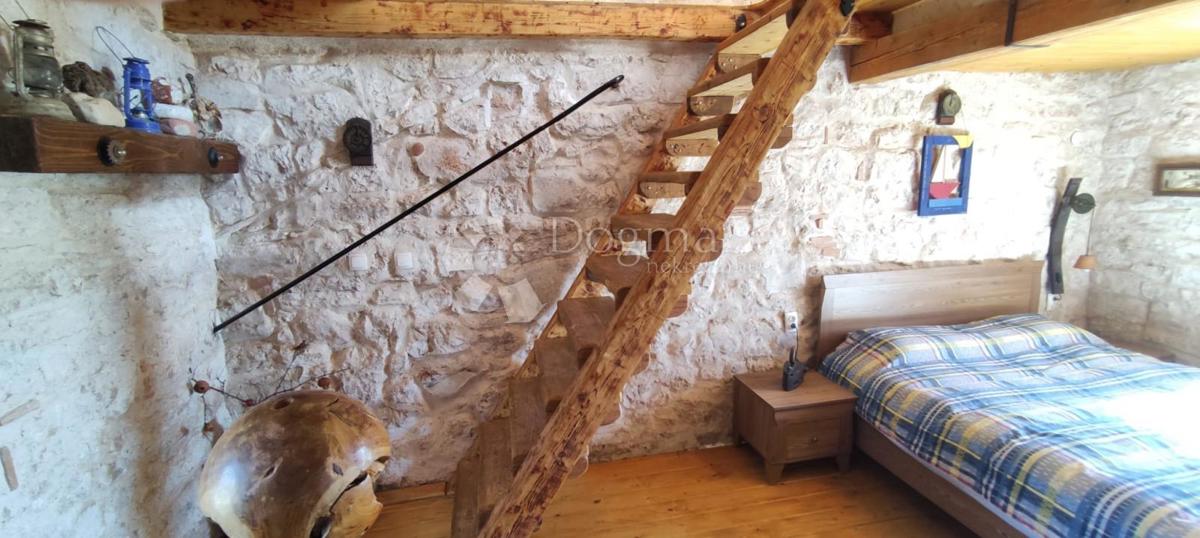 Hiša Gdinj, Jelsa, 54m2