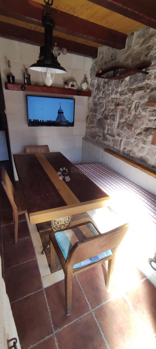 Hiša Gdinj, Jelsa, 54m2