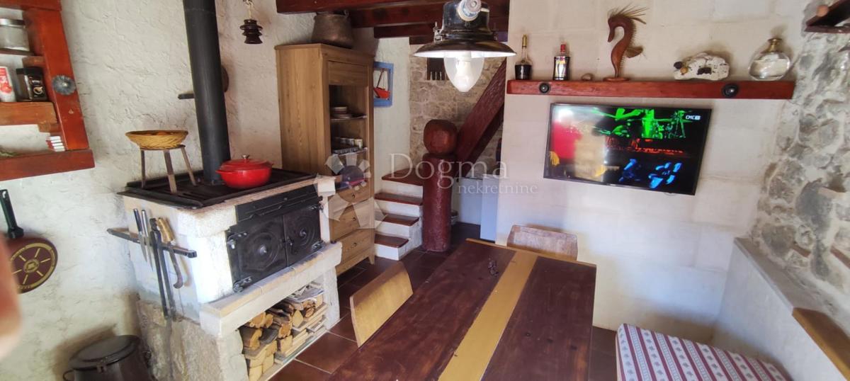 Hiša Gdinj, Jelsa, 54m2