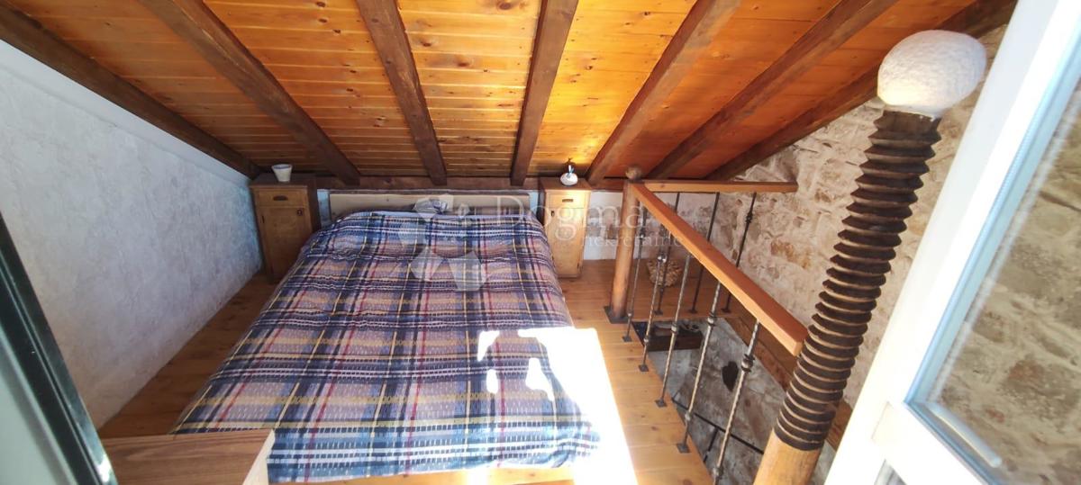 Hiša Gdinj, Jelsa, 54m2