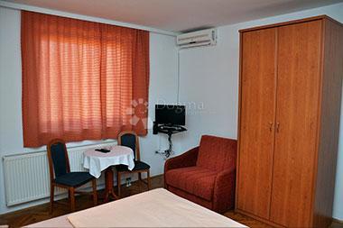 Hiša Brodsko Vinogorje, Slavonski Brod, 872m2