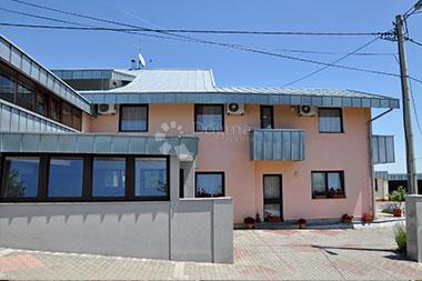 Hiša Brodsko Vinogorje, Slavonski Brod, 872m2