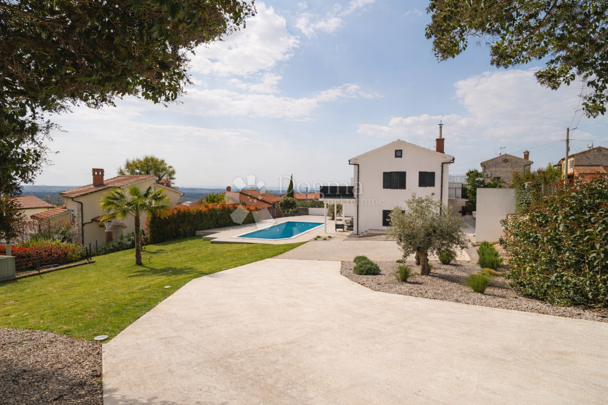 Hiša Deklići, Kaštelir-Labinci, 180m2