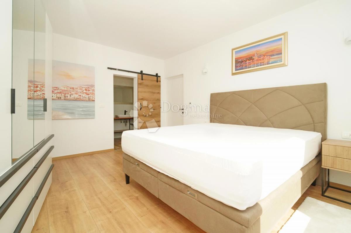 Hiša Deklići, Kaštelir-Labinci, 180m2