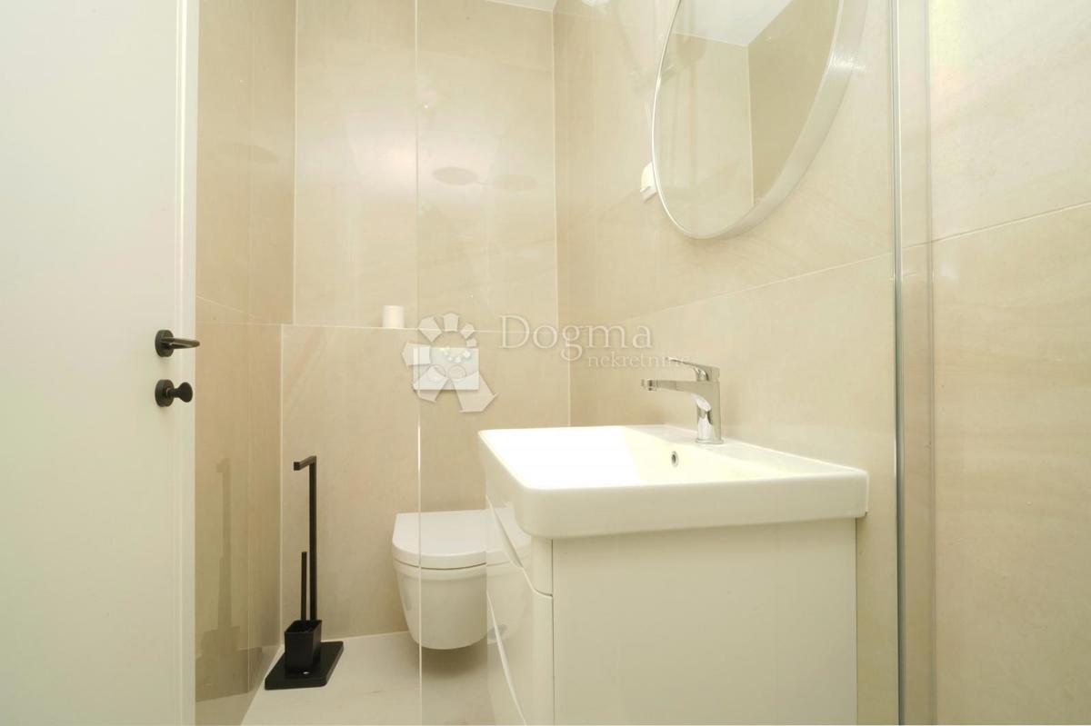 Hiša Deklići, Kaštelir-Labinci, 180m2