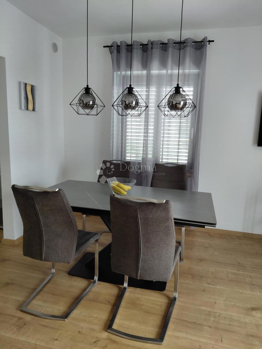 Hiša Deklići, Kaštelir-Labinci, 180m2