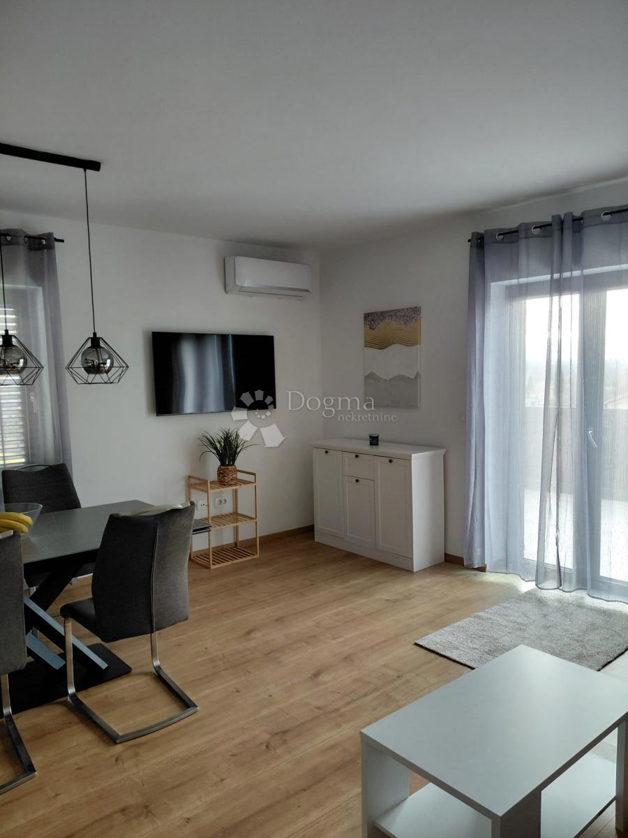 Hiša Deklići, Kaštelir-Labinci, 180m2