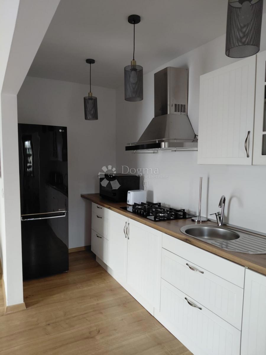 Hiša Deklići, Kaštelir-Labinci, 180m2