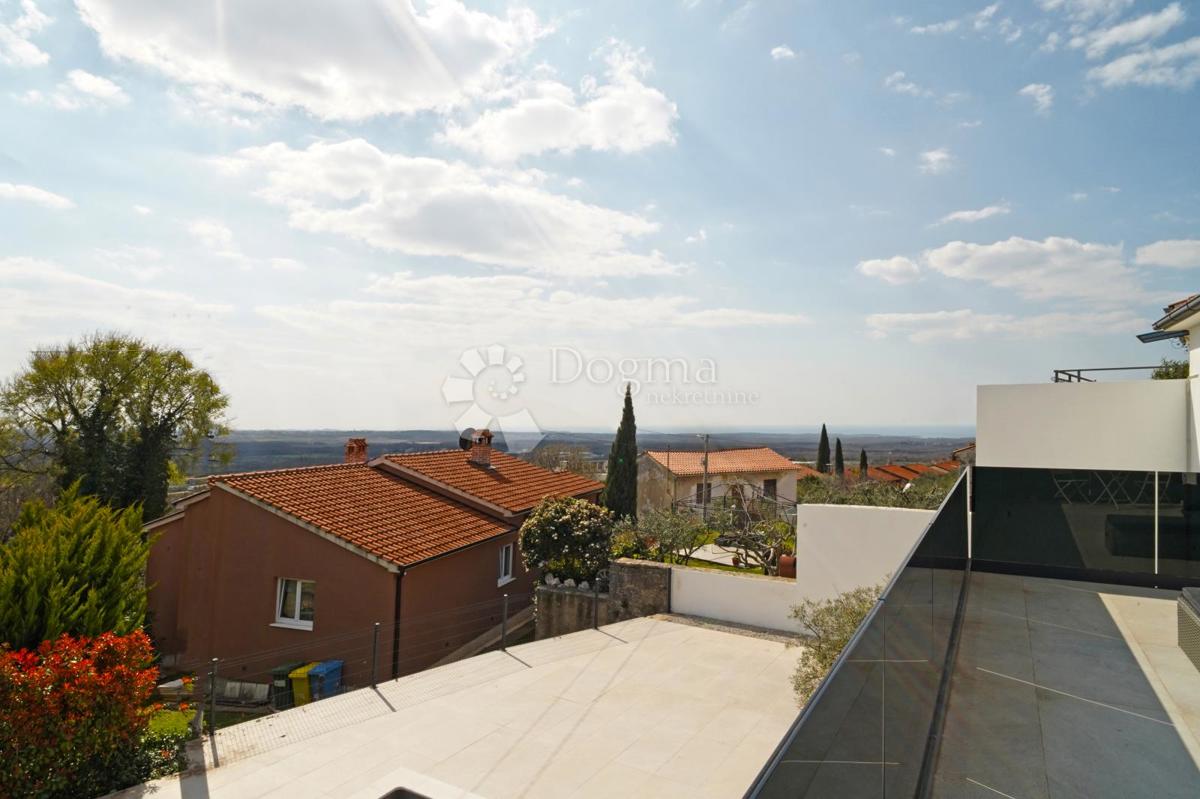 Hiša Deklići, Kaštelir-Labinci, 180m2