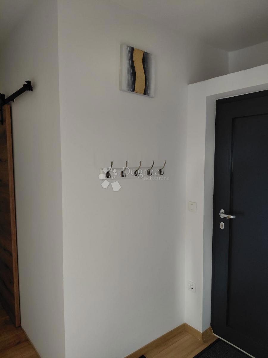 Hiša Deklići, Kaštelir-Labinci, 180m2