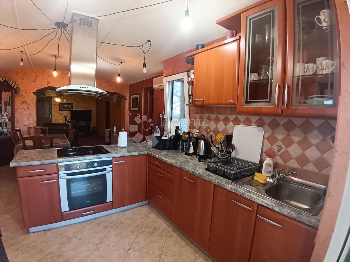 Hiša Tenja, Osijek - Okolica, 150m2