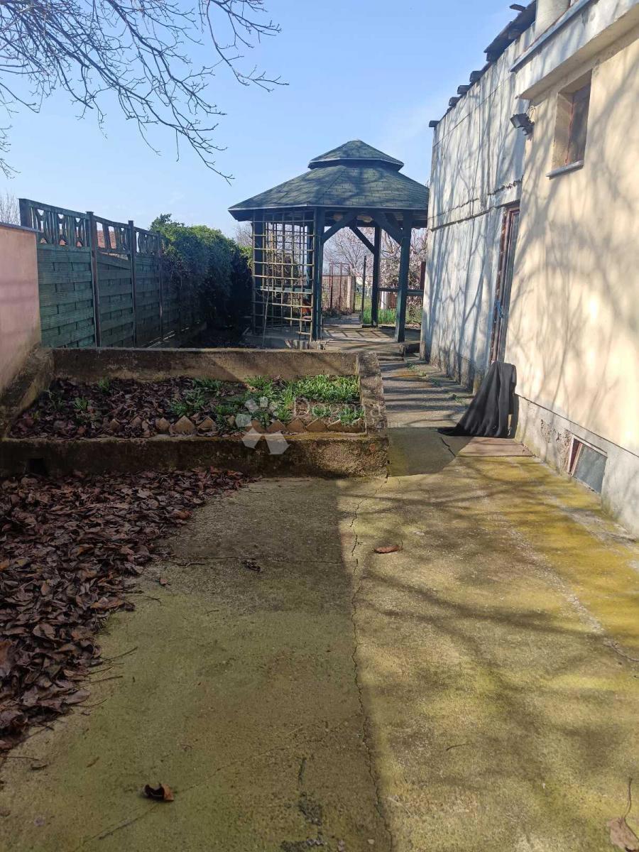 Hiša Tenja, Osijek - Okolica, 150m2