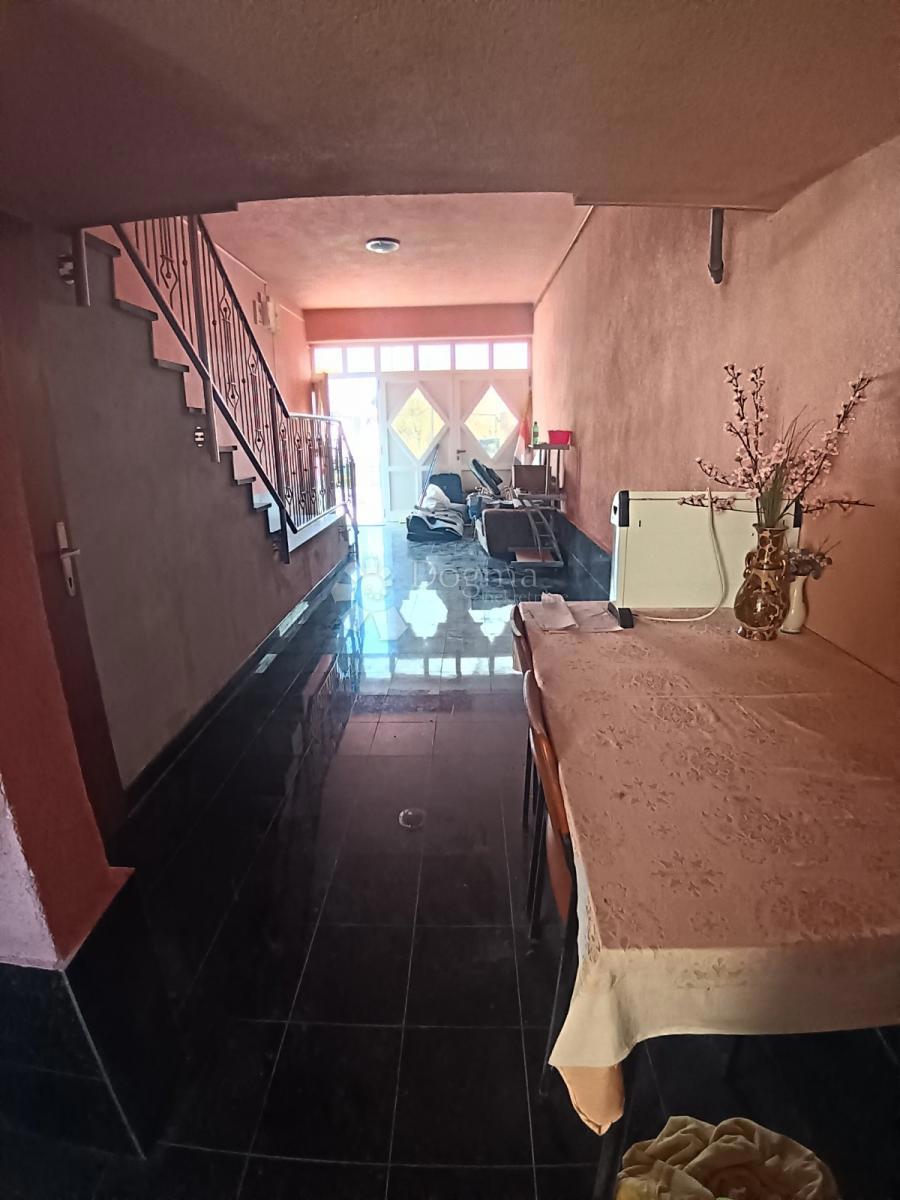 Hiša Tenja, Osijek - Okolica, 150m2