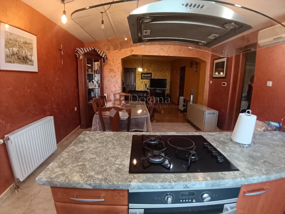 Hiša Tenja, Osijek - Okolica, 150m2